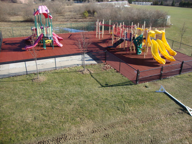 Safety Surfacing Playground Tiles Interlocking Playground Tiles for Municipal Park in the Northeast