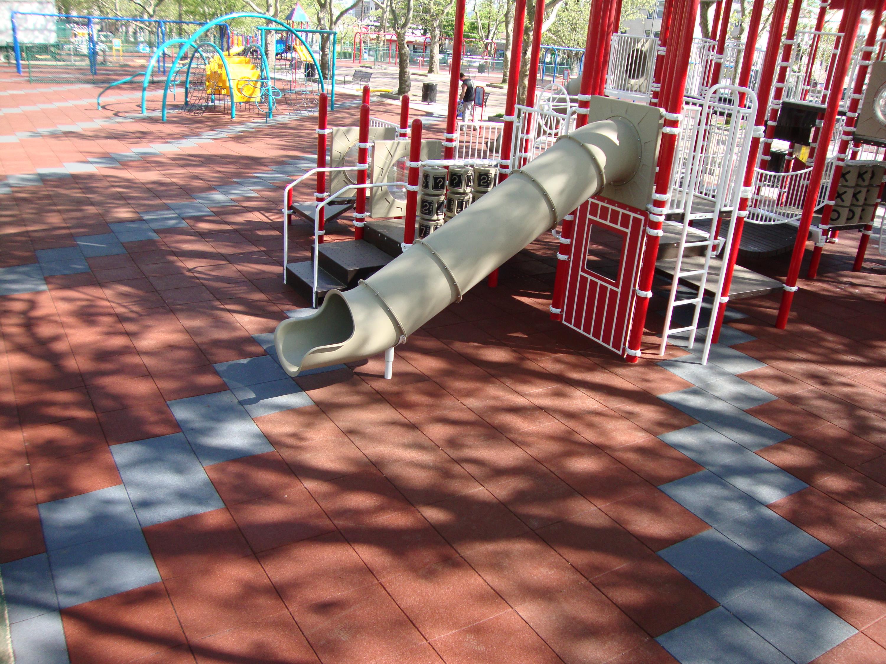 Large Public Park with Multiple Playgrounds Using Designs h